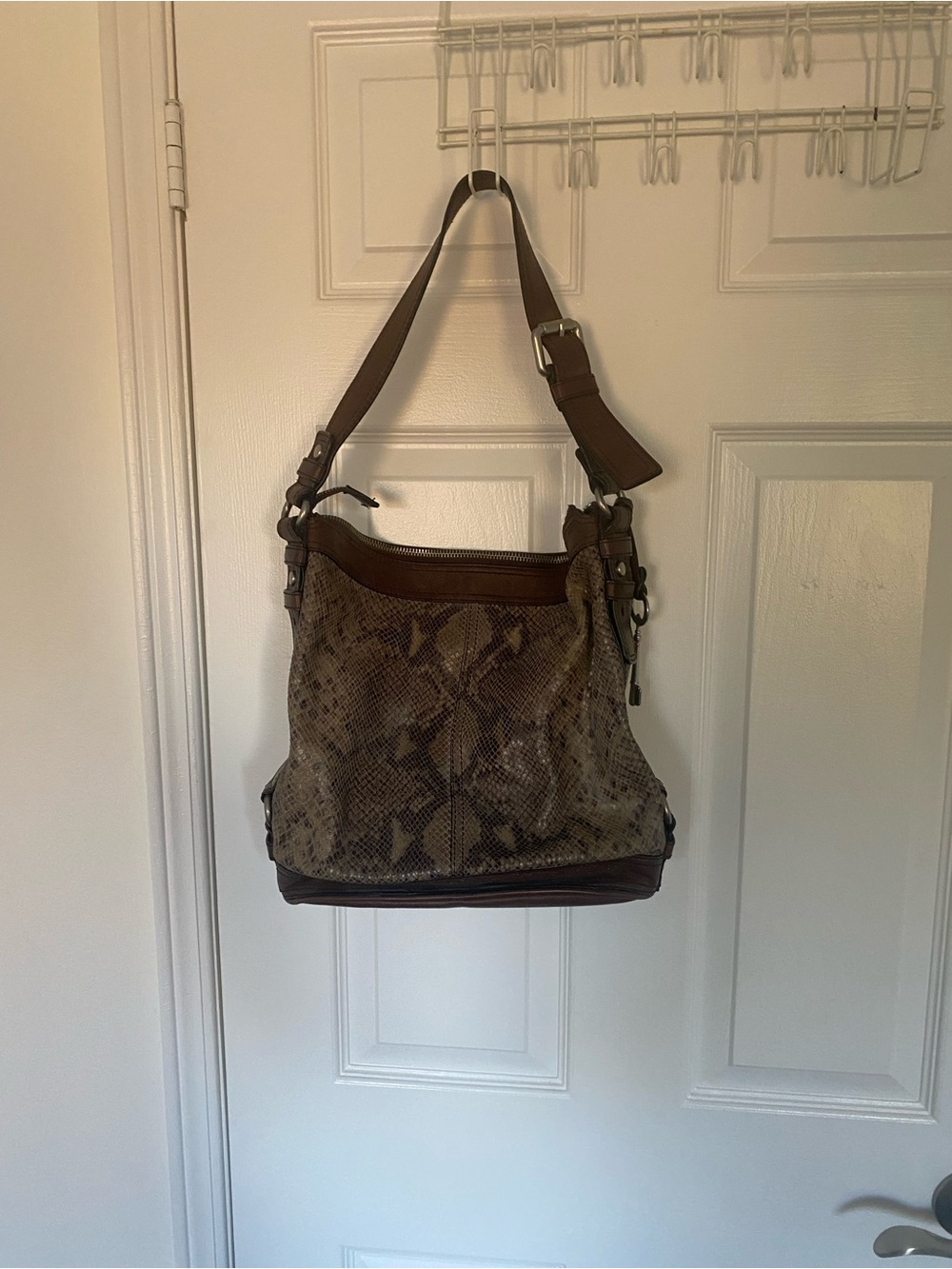 Fossil Vintage Maddox Bucket Snakeskin Sling Bag